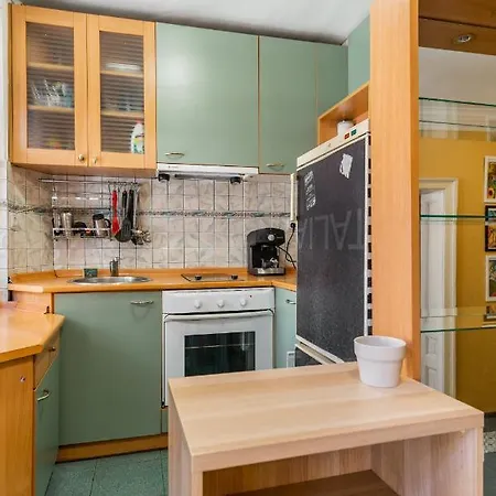 * The Wonderland Apartment* 1bd Designer Flat In The Center Appartement
