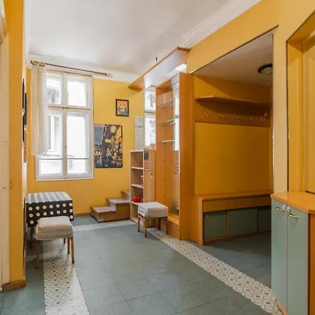 Apartament * The Wonderland Apartment* 1bd Designer Flat In The Center *